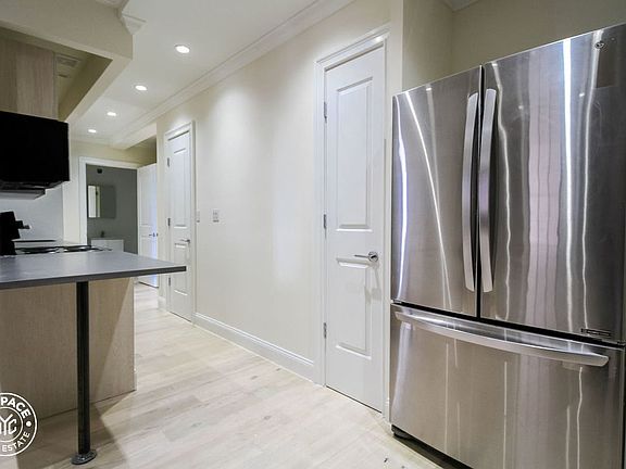 3rd image of 946 Bushwick Ave APT D9