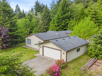 68226 Iris Rd, North Bend, OR, 97459