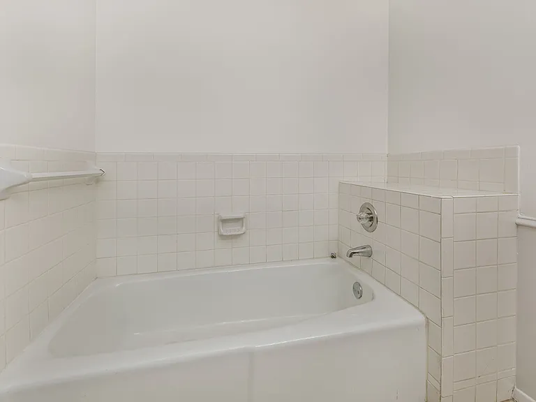 6004 Estacado Ln — Photo 16
