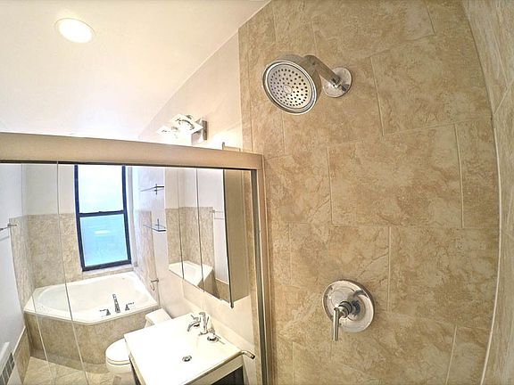 5th image of 366 St Nicholas Ave APT 5