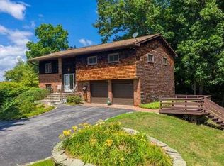 19 Chaucer Rd, Staatsburg, NY 12580