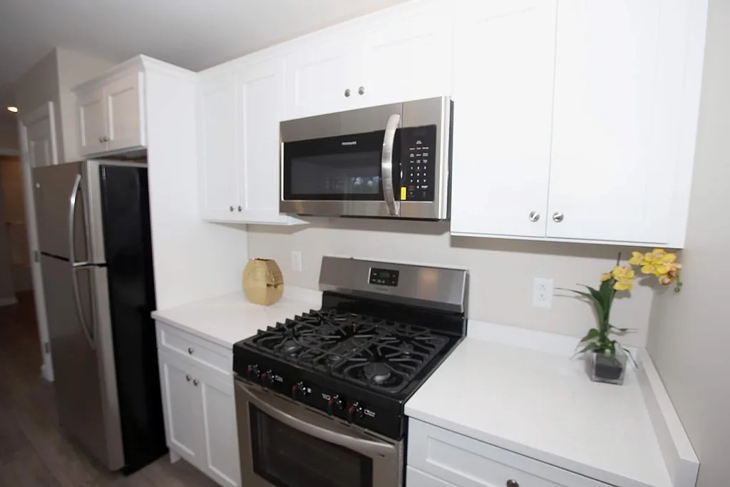 1 bed, 1.0 bath, 640 sqft, $2,000 — Photo 4