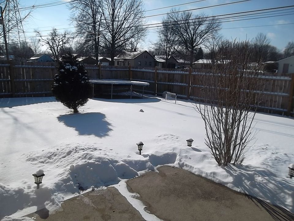 2nd image of 4723 Schmucker Dr