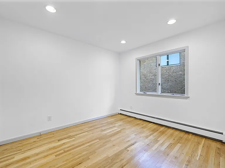 456 Jane St #B — Photo 12