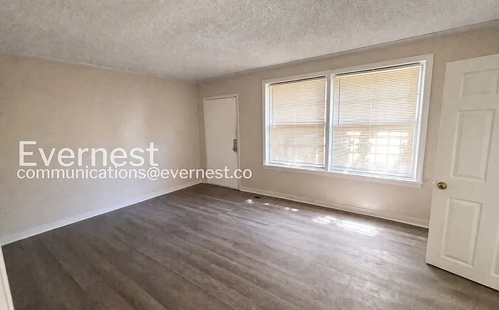 616 26th St SW — Photo 5