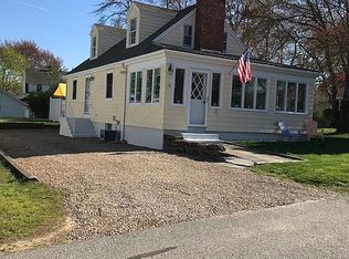 18 Saltaire Ave, Niantic, CT 06357