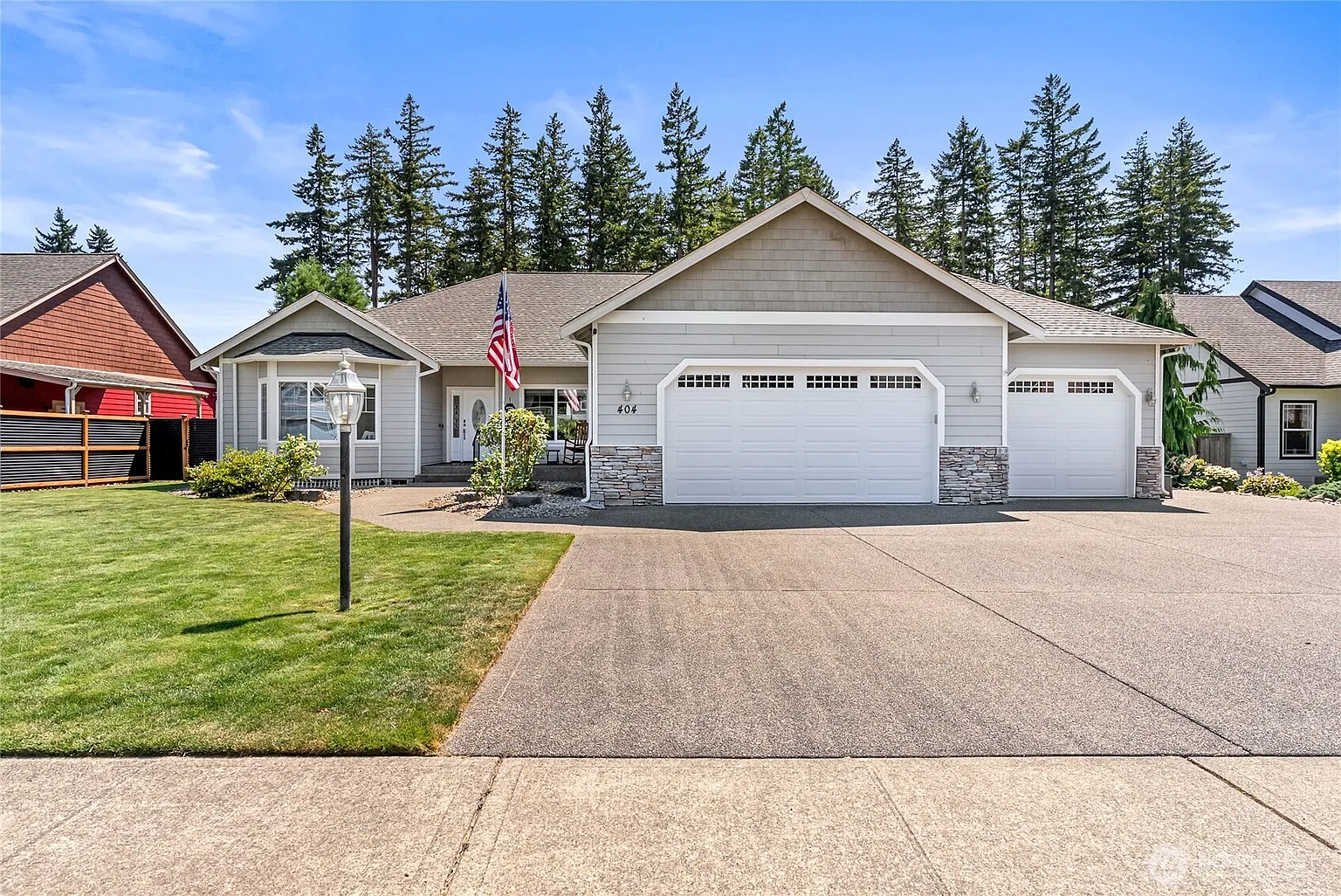 404 Raintree Loop SE photo 1