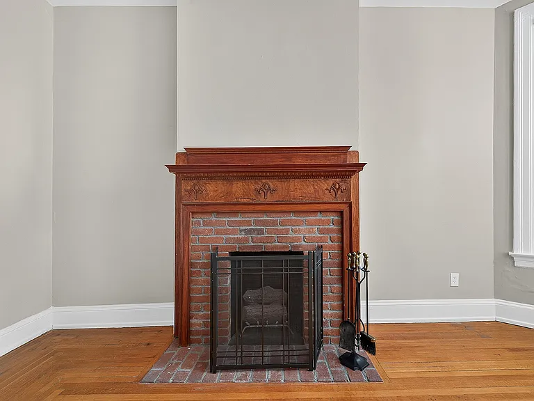 2400 Grandview Ave — Photo 28