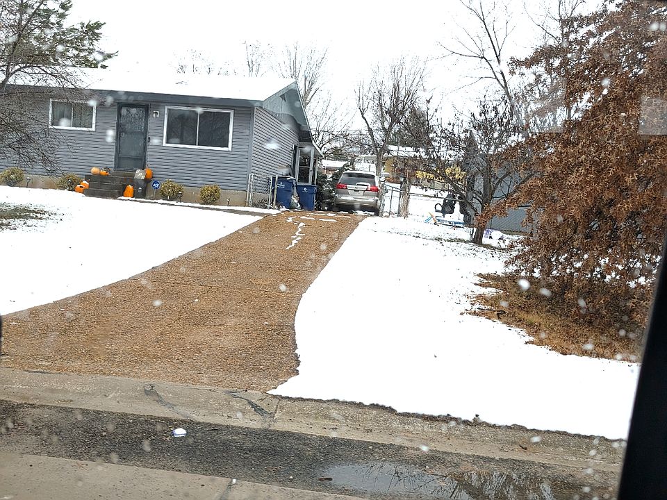1st image of 633 Fairwick Dr
