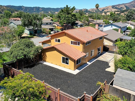3rd image of 15650 La Mar Ct
