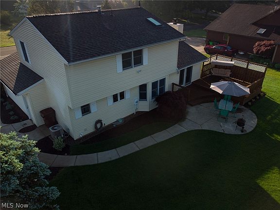 4th image of 3878 Oakridge Dr