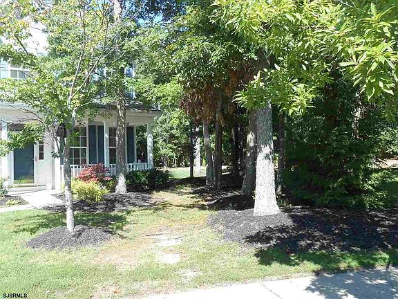 2nd image of 127 Kensington Dr