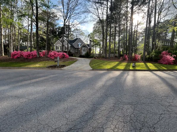 1000 Lake Forest Ln, McDonough, GA 30253