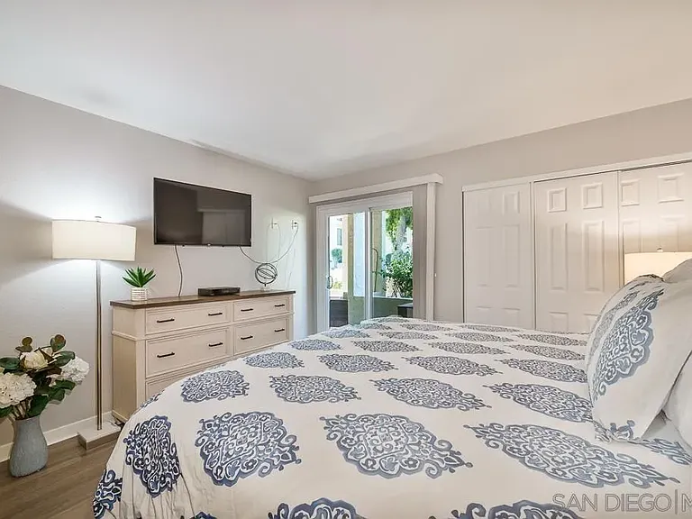 17637 Pomerado Rd #123 — Photo 18
