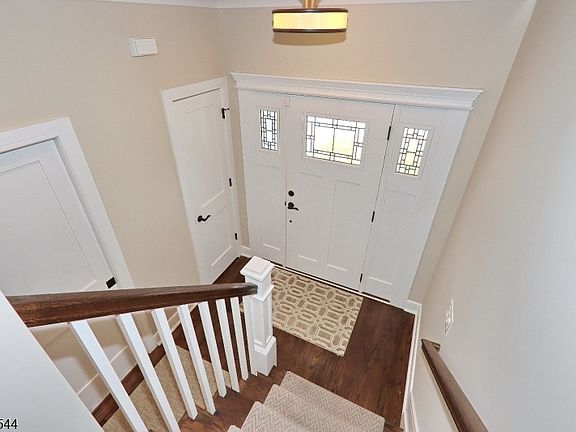3rd image of 1 Clover Court #1