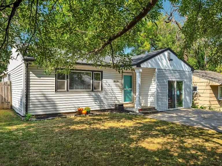 3125 SE Dupont St — Photo 3