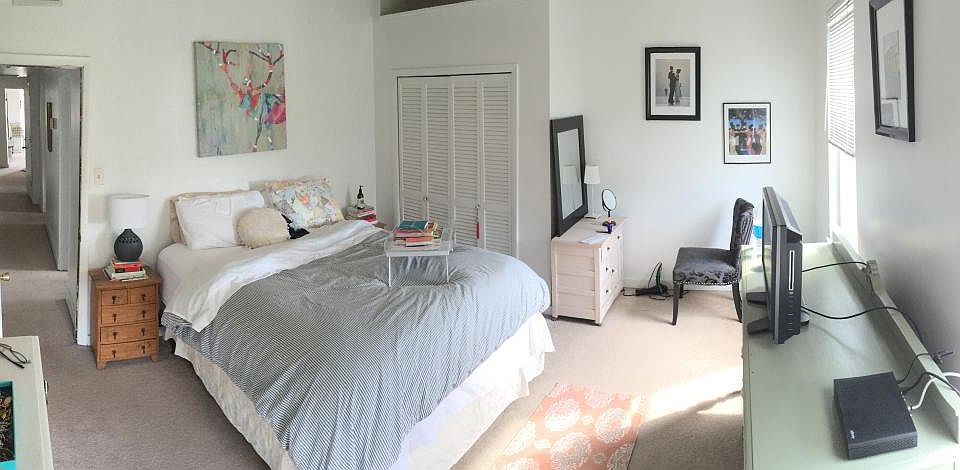 Master Bedroom 12'x14' w/ big closet