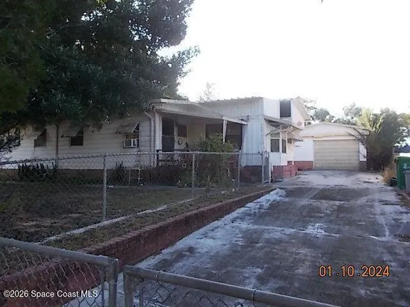 3431 Populatic St, Mims, FL 32754