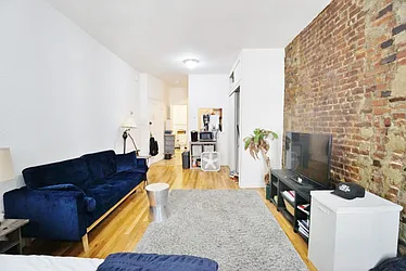 Rented by Best Apartments North Inc