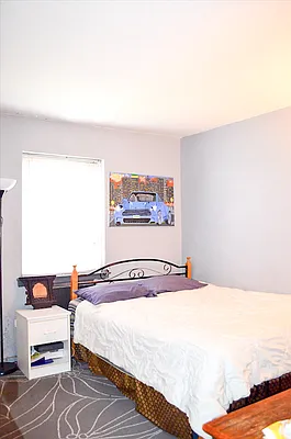 Sold by Winzone Realty Inc | media 5