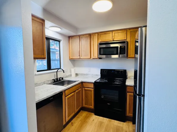1930 E Long St #32, Carson City, NV 89706