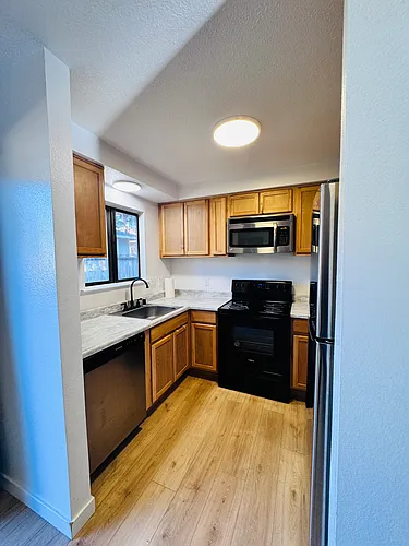 1930 E Long St #32 Photo 1