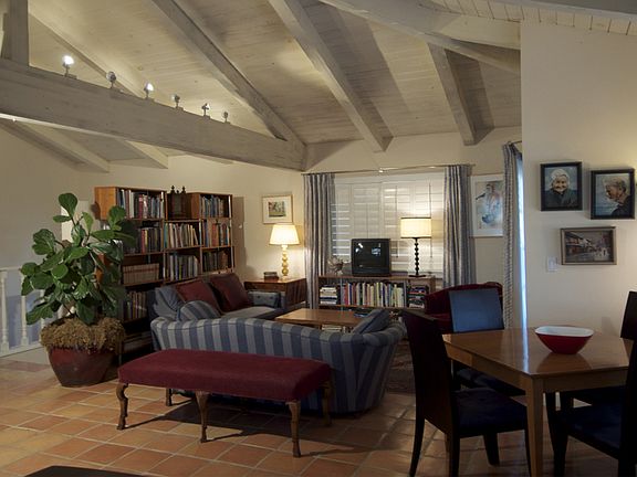 3rd image of 2100 Pierpont Blvd