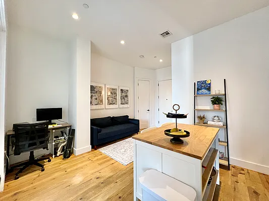 Rented by MADEHOME | media 57