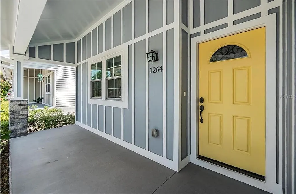 3 bed, 2.5 bath, 1436 sqft, $2,500 — Photo 2