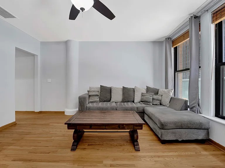 431 S Dearborn St #309 — Photo 7