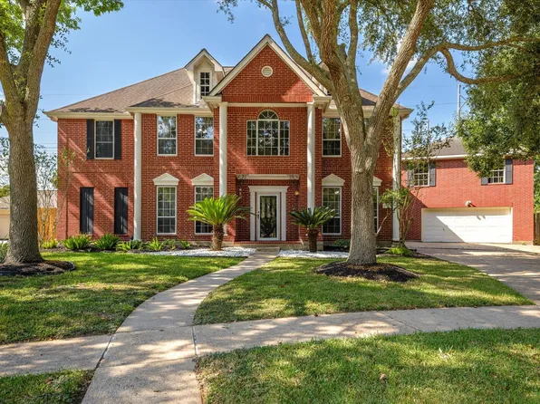 1802 Cloud Croft Dr, Friendswood, TX 77546