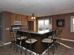 7 Apache Ct, Park View, IA 52748