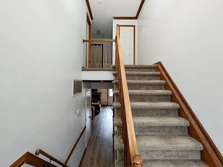 4204 Jolor Way — Photo 7