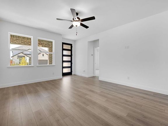 4th image of 1108 Broomsedge Mews