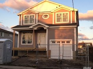14 Division Ave, Massapequa, NY 11758
