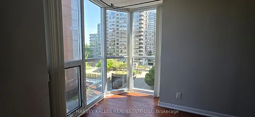 5793 Yonge St Photo 1