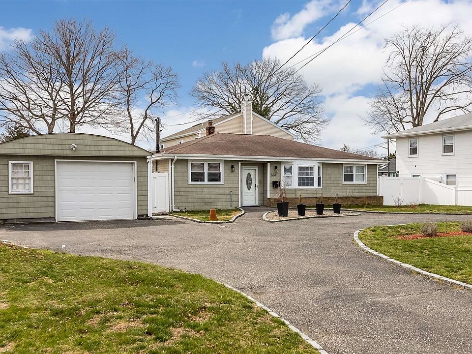 664 Street, North Babylon, NY 11703 Zillow