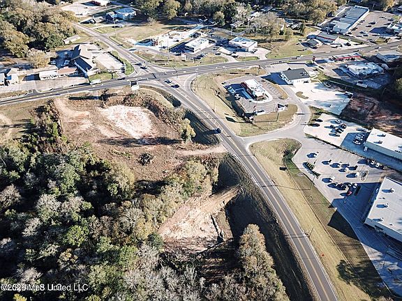 3rd image of 0 Highway 589