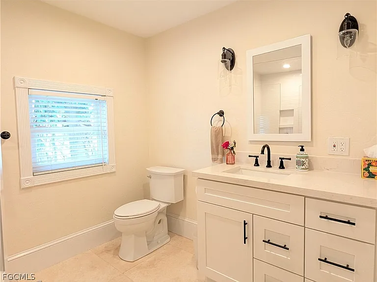 2878 Valencia Way — Photo 14