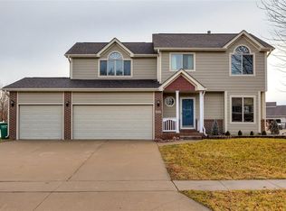 409 NW Bayberry Ct, Ankeny, IA 50023