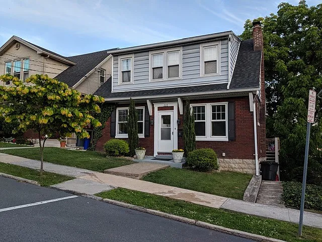 222 Walnut St photo 1