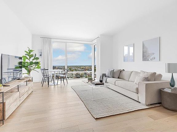 3rd image of 133 Beach 116th St APT 4F