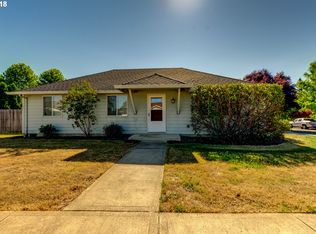 1585 SW Shirley Ann Dr, McMinnville, OR 97128