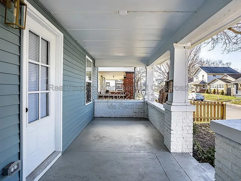 849 N Oakland Ave — Photo 3