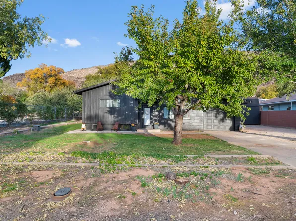 234 N Ash Creek Dr, Toquerville, UT 84774