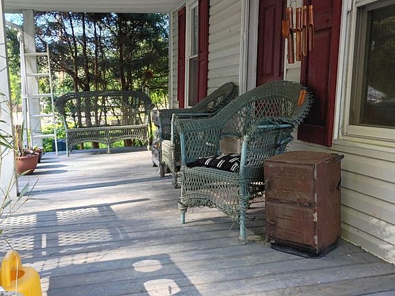 2nd image of 32222 Old Saltworks Rd