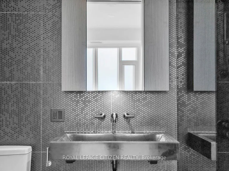 11 Yorkville Ave #6007 — Photo 20