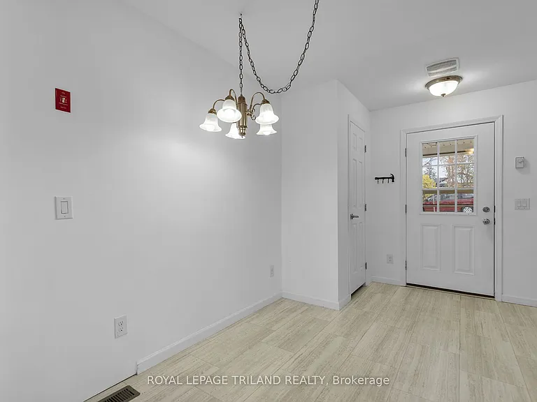 330 Matilda St — Photo 8