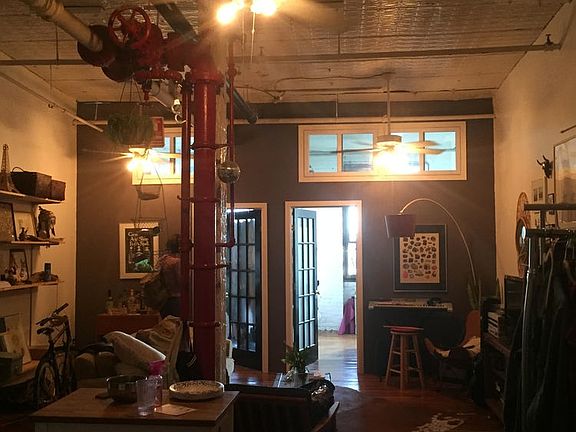 5th image of 1085 Willoughby Ave APT B4