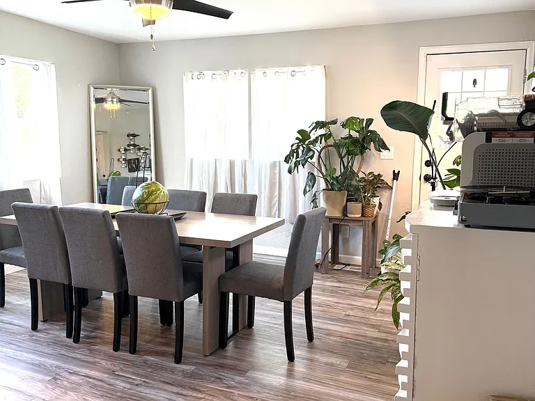 1614 Alexander Cir — Photo 10